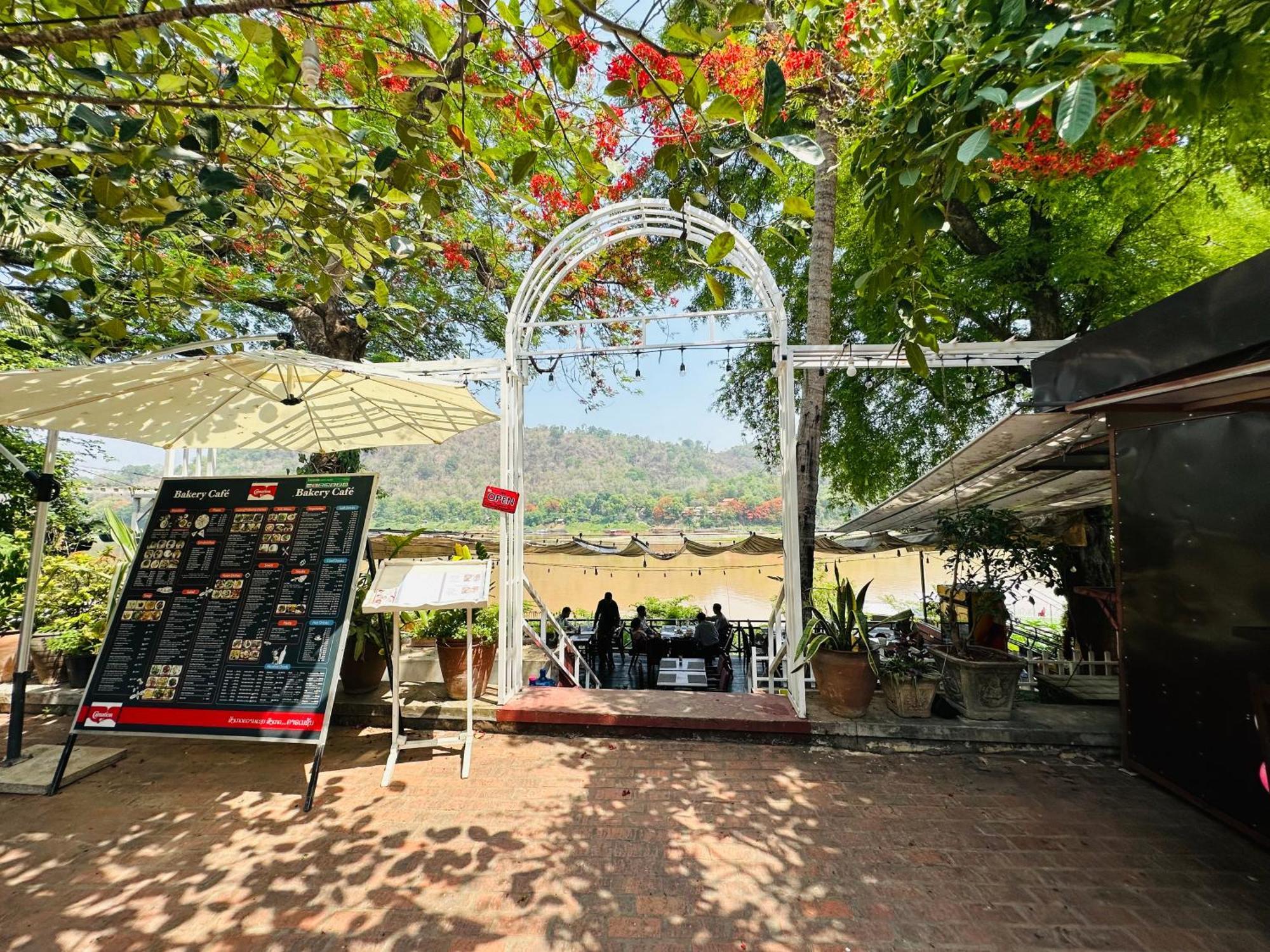 Villa Phonethip Mekong Riverside Luang Prabang Exterior photo